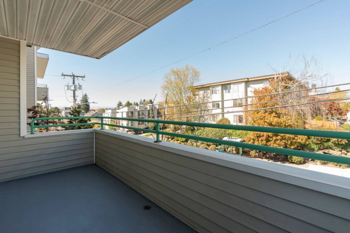Apartment for rent at 8356 16th Ave NW, Seattle, WA 98117