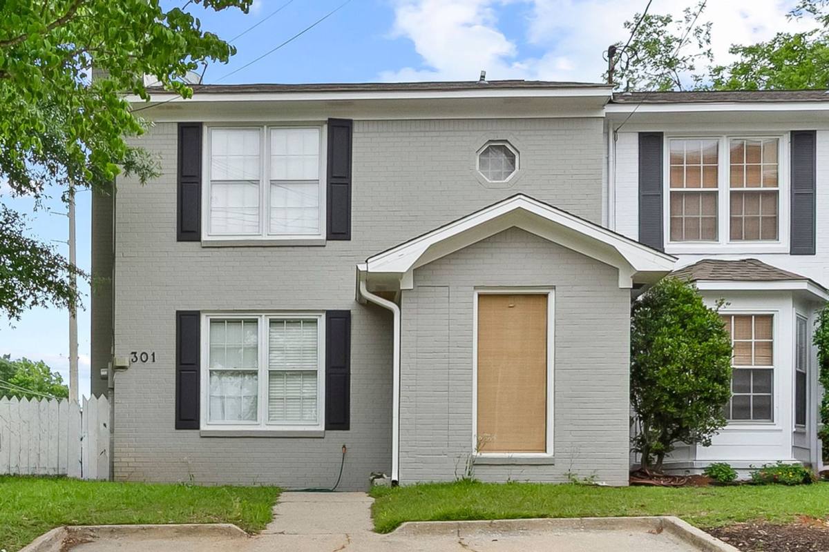 House for rent at 301 19th Ave, Tuscaloosa, AL 35401
