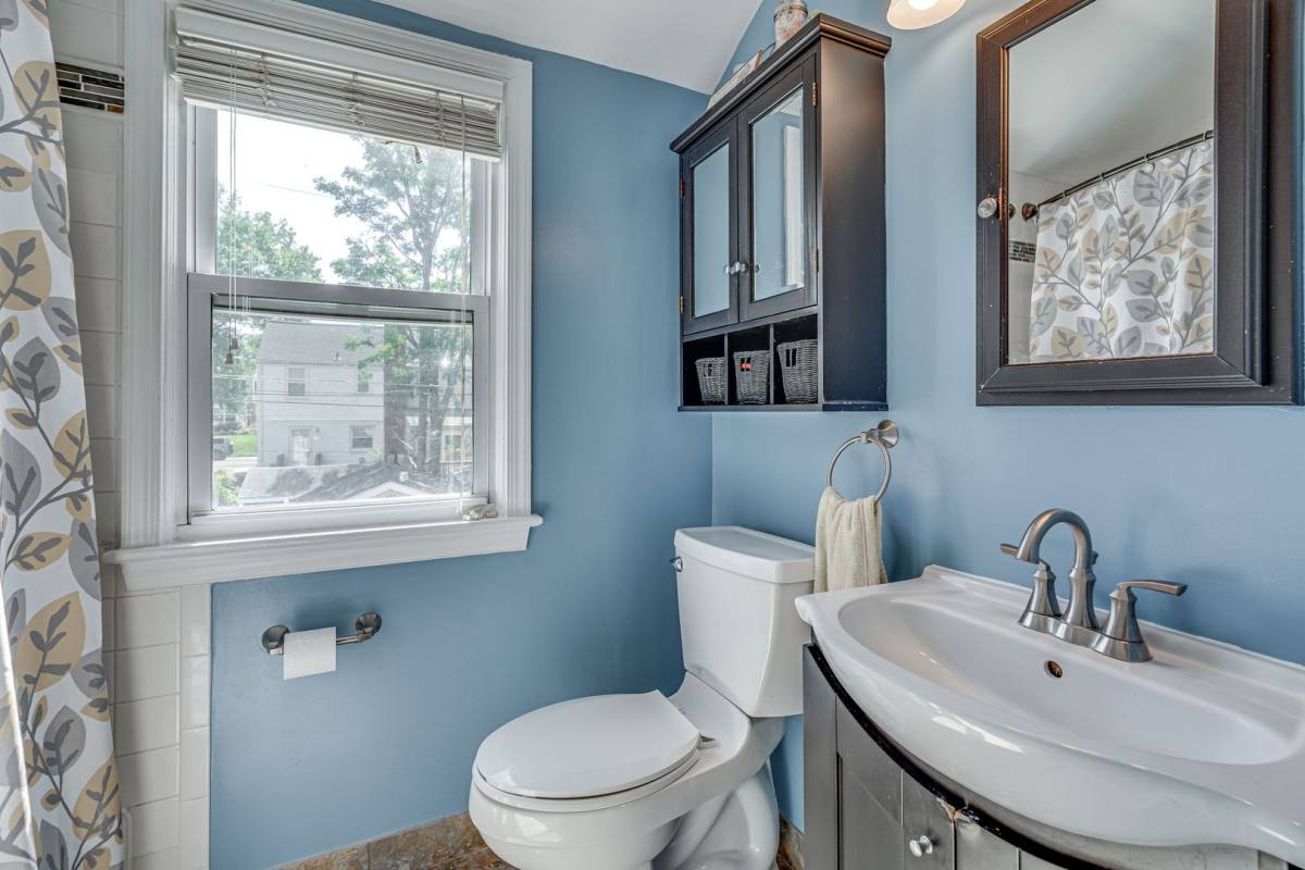 House for rent at 2848 Fairhaven Ave, Alexandria, VA 22303