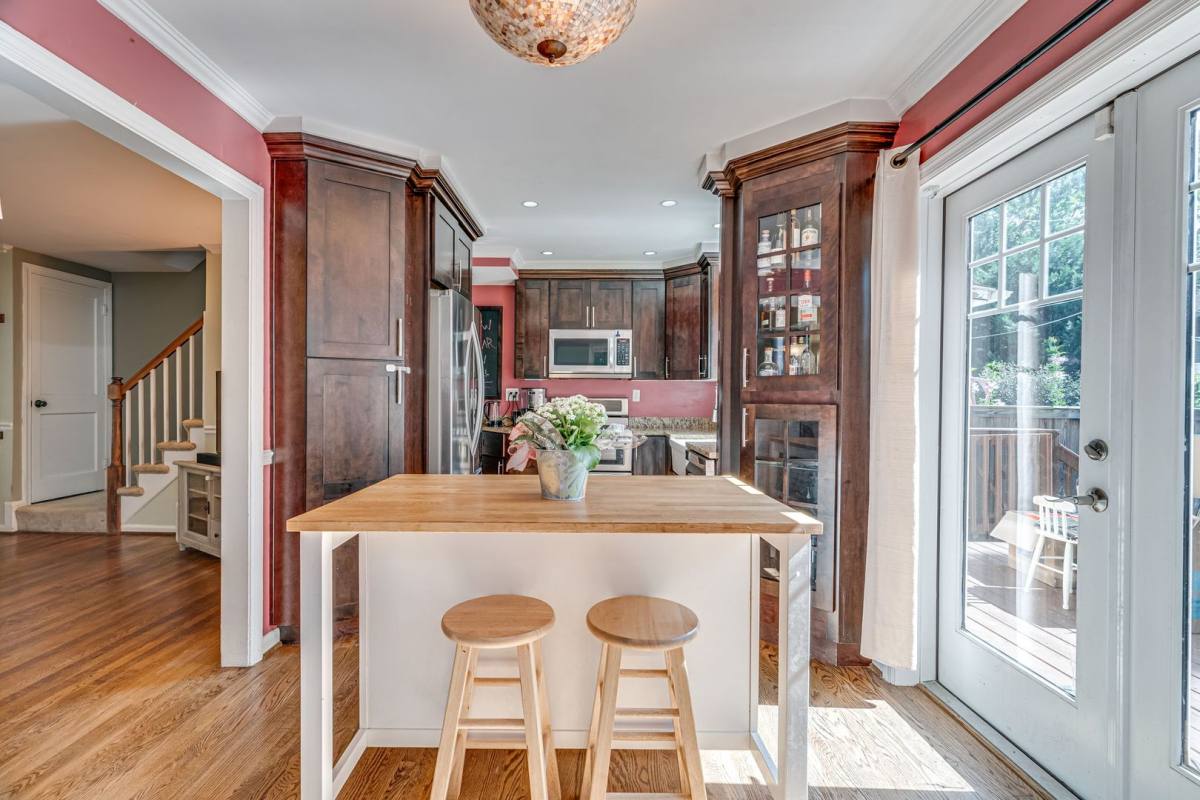 House for rent at 2848 Fairhaven Ave, Alexandria, VA 22303