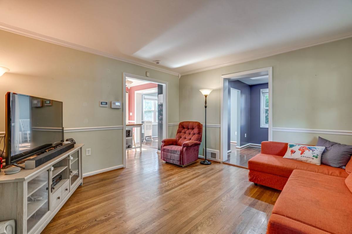 House for rent at 2848 Fairhaven Ave, Alexandria, VA 22303