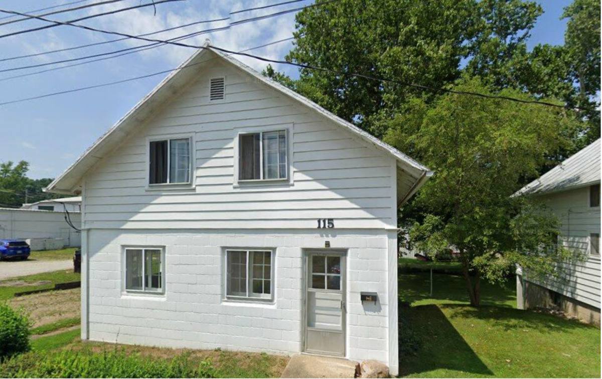 Apartment for rent at 115 117 Riverside, Loudonville, OH 44842