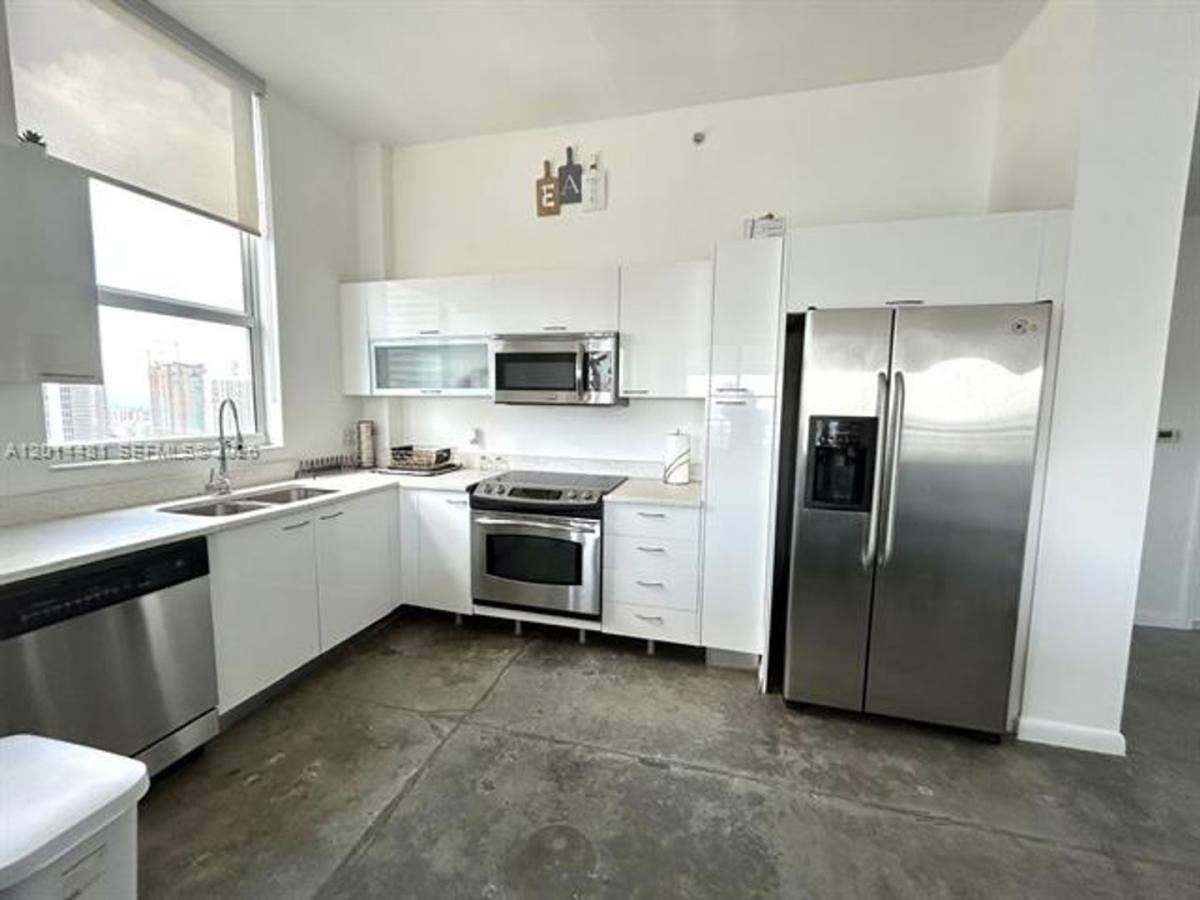 Apartment for rent at 133 NE 2nd Ave, Miami, FL 33132
