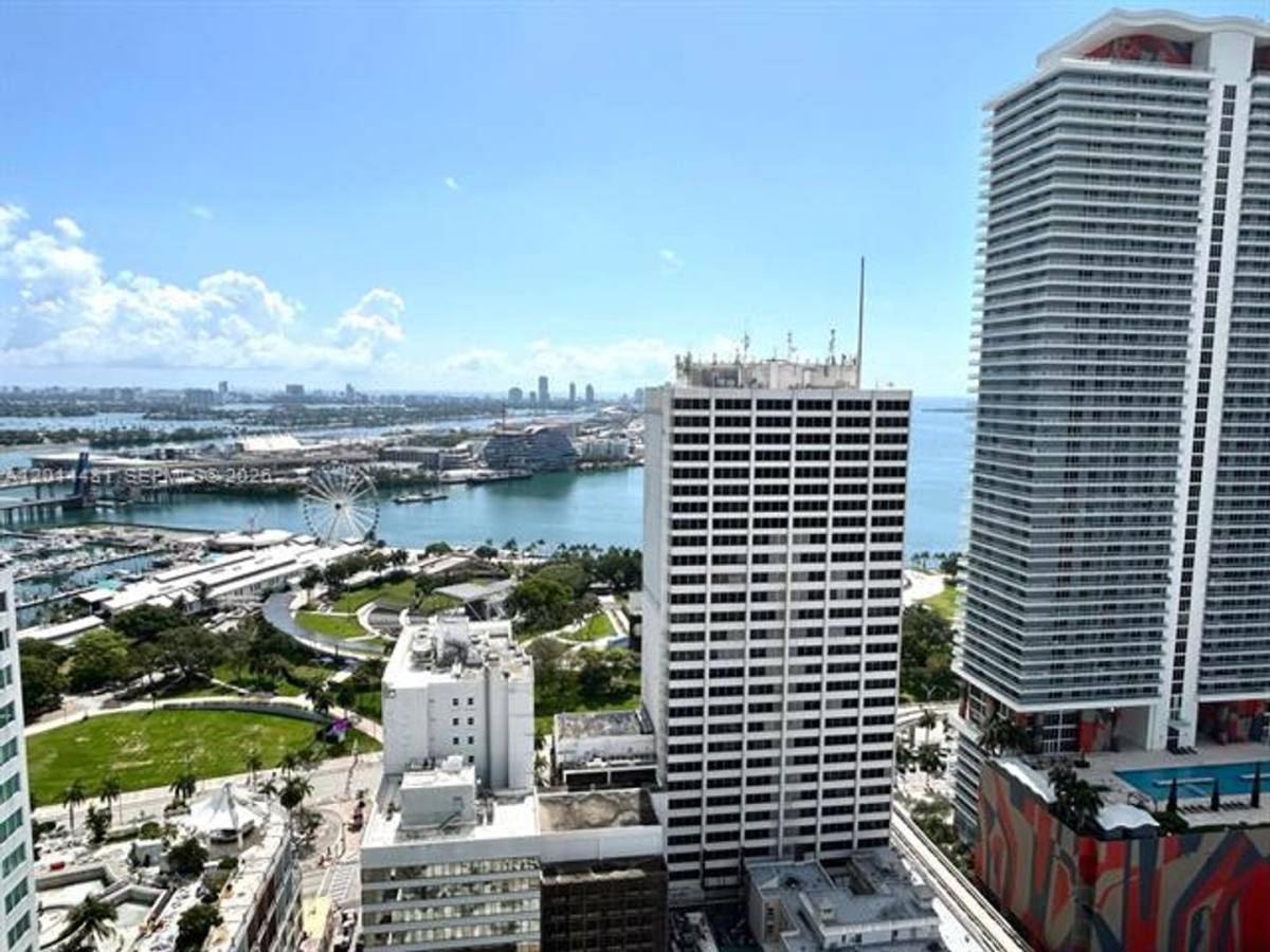 Apartment for rent at 133 NE 2nd Ave, Miami, FL 33132