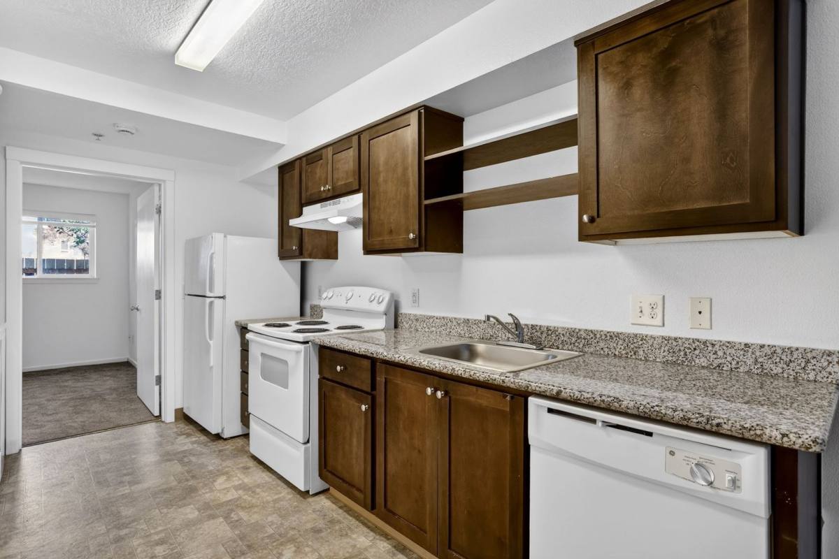 Apartment for rent at 117, 121, 125 SE, Portland, OR 97233
