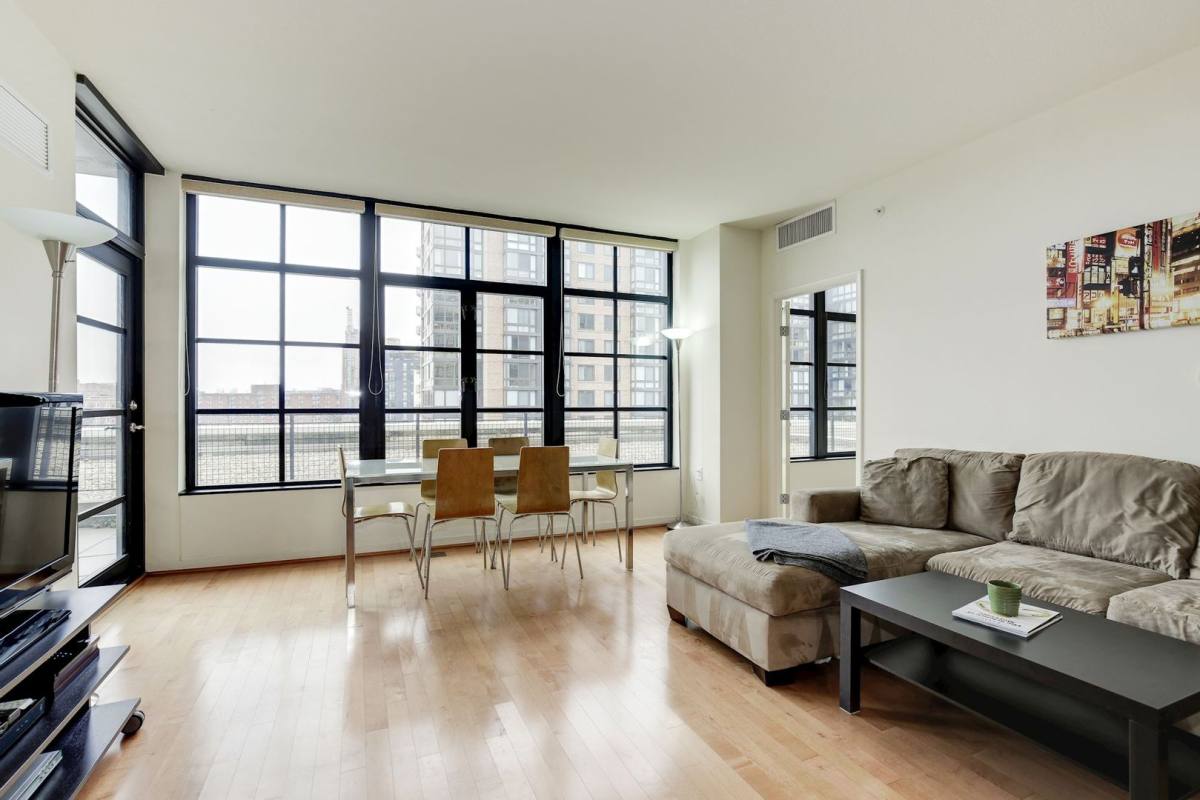 House for rent at 437 New York Ave NW, Washington, DC 20001