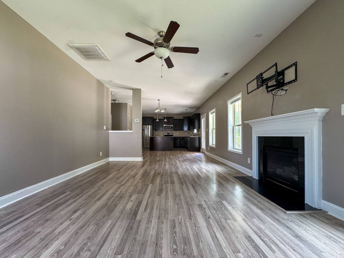House for rent at 296 Sedgefield Dr, Raeford, NC 28376