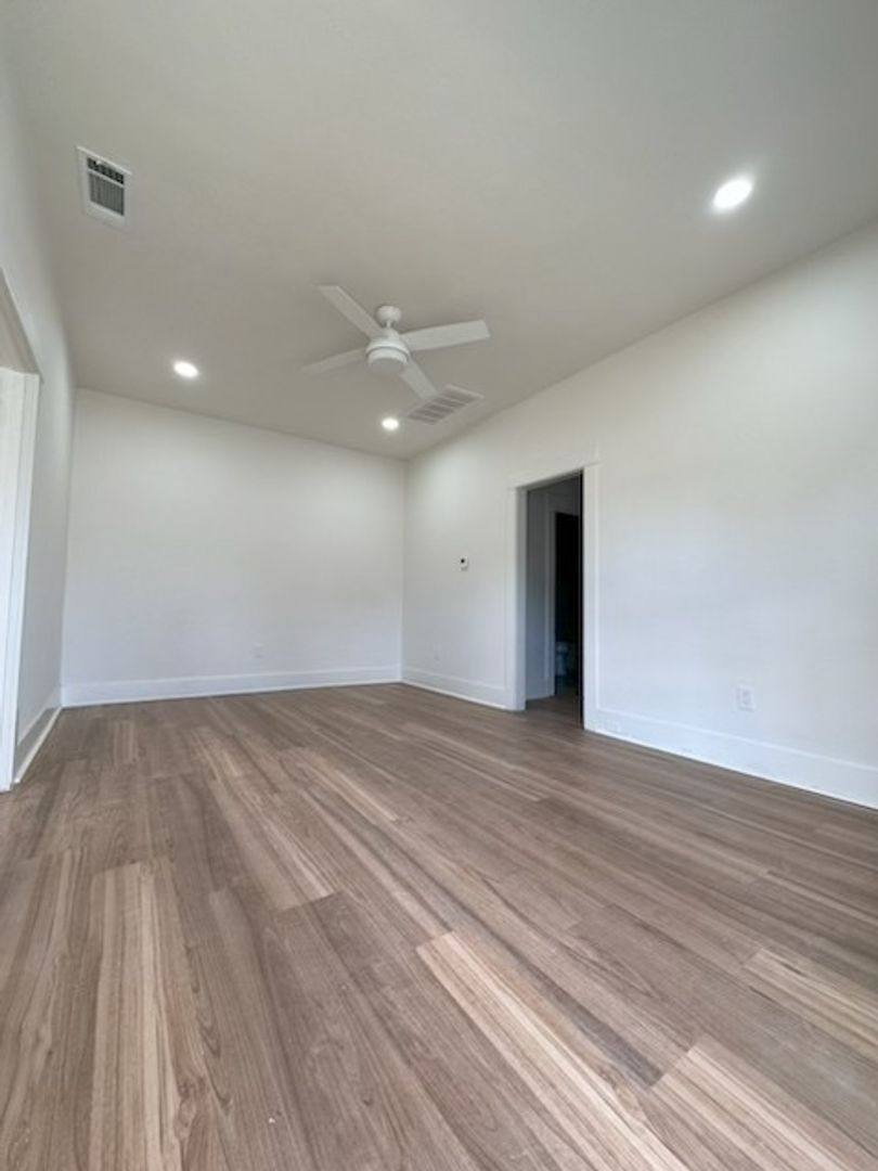 Apartment for rent at 261-263 S C St, Exeter, CA 93221