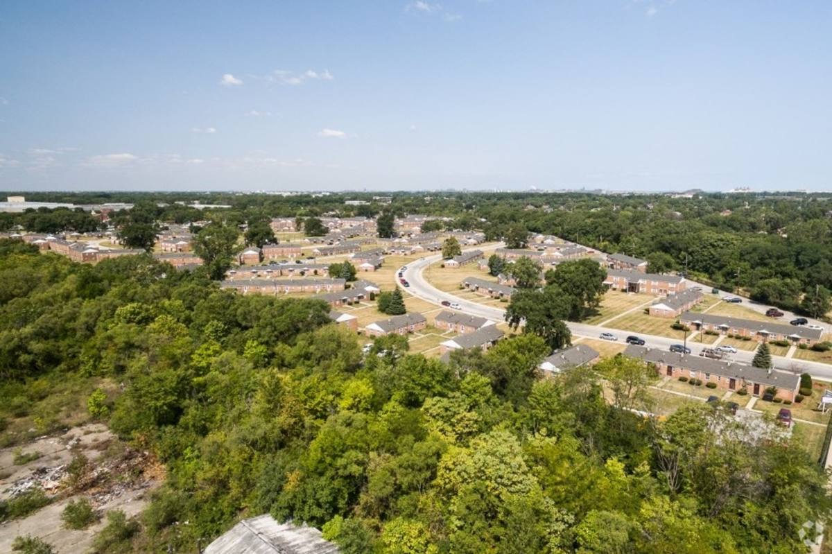 Apartment for rent at 2301 Waverly Dr, Gary, IN 46404