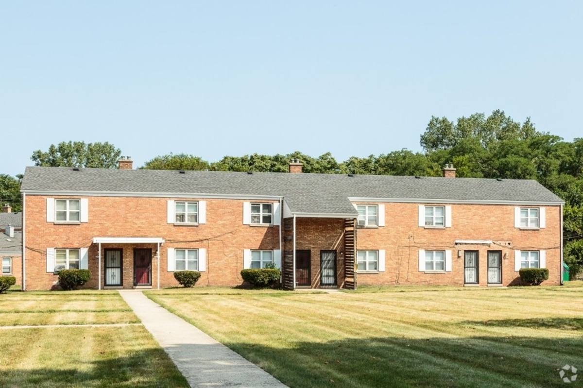 Apartment for rent at 2301 Waverly Dr, Gary, IN 46404