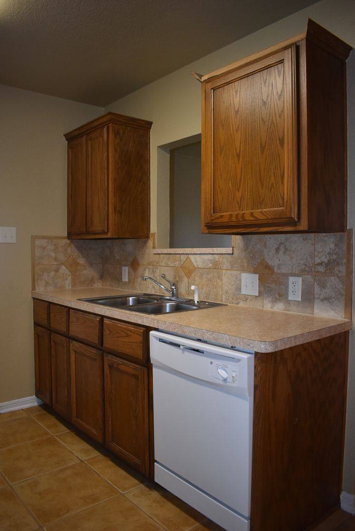 Apartment for rent at 1600 Nicholas Circle, Killeen, TX 76542