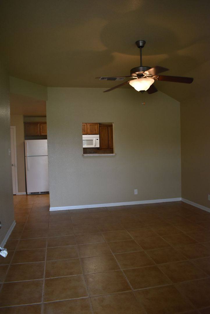 Apartment for rent at 1600 Nicholas Circle, Killeen, TX 76542