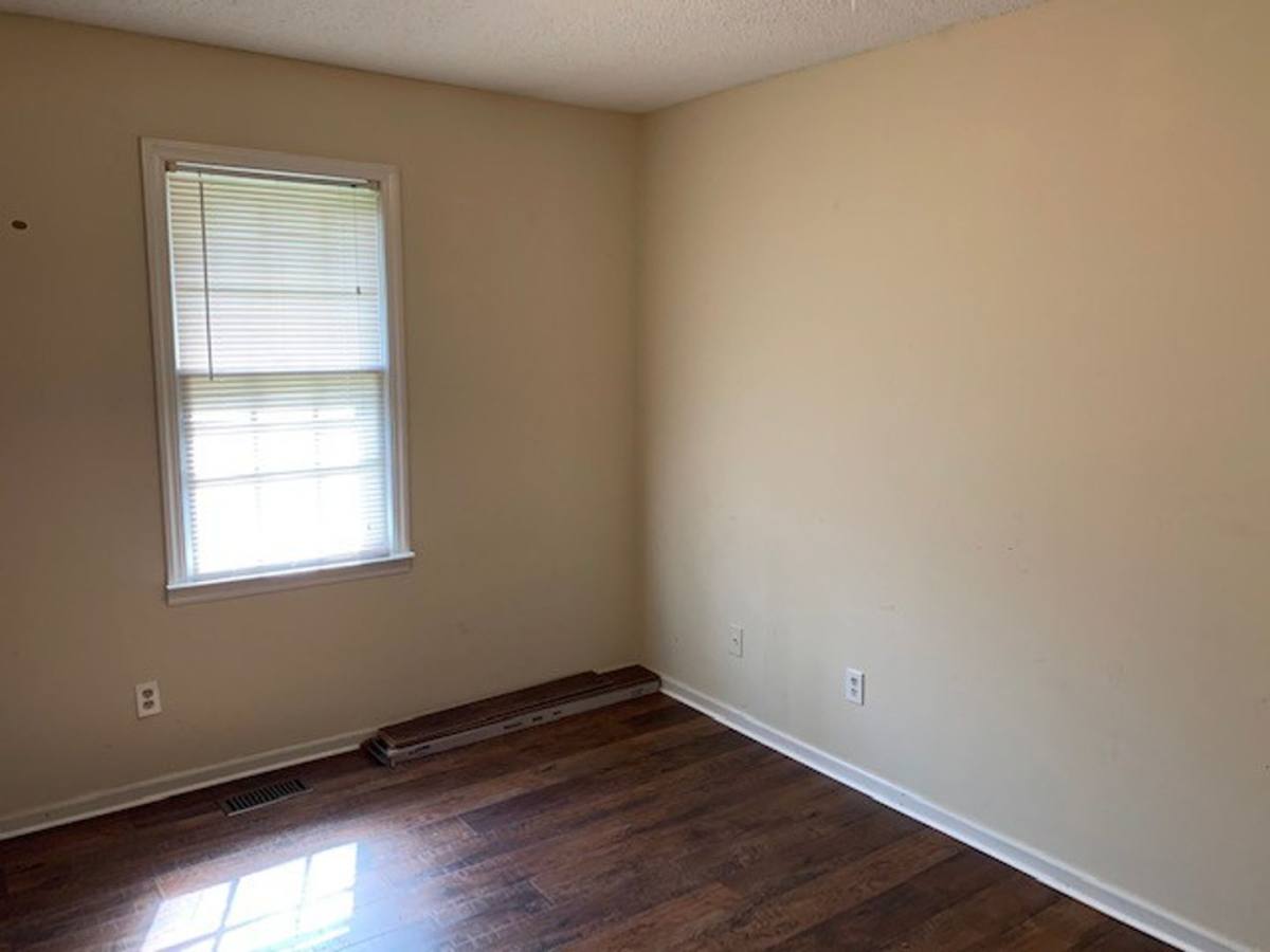 House for rent at 320 S Hawthorne St, Mount Holly, NC 28120