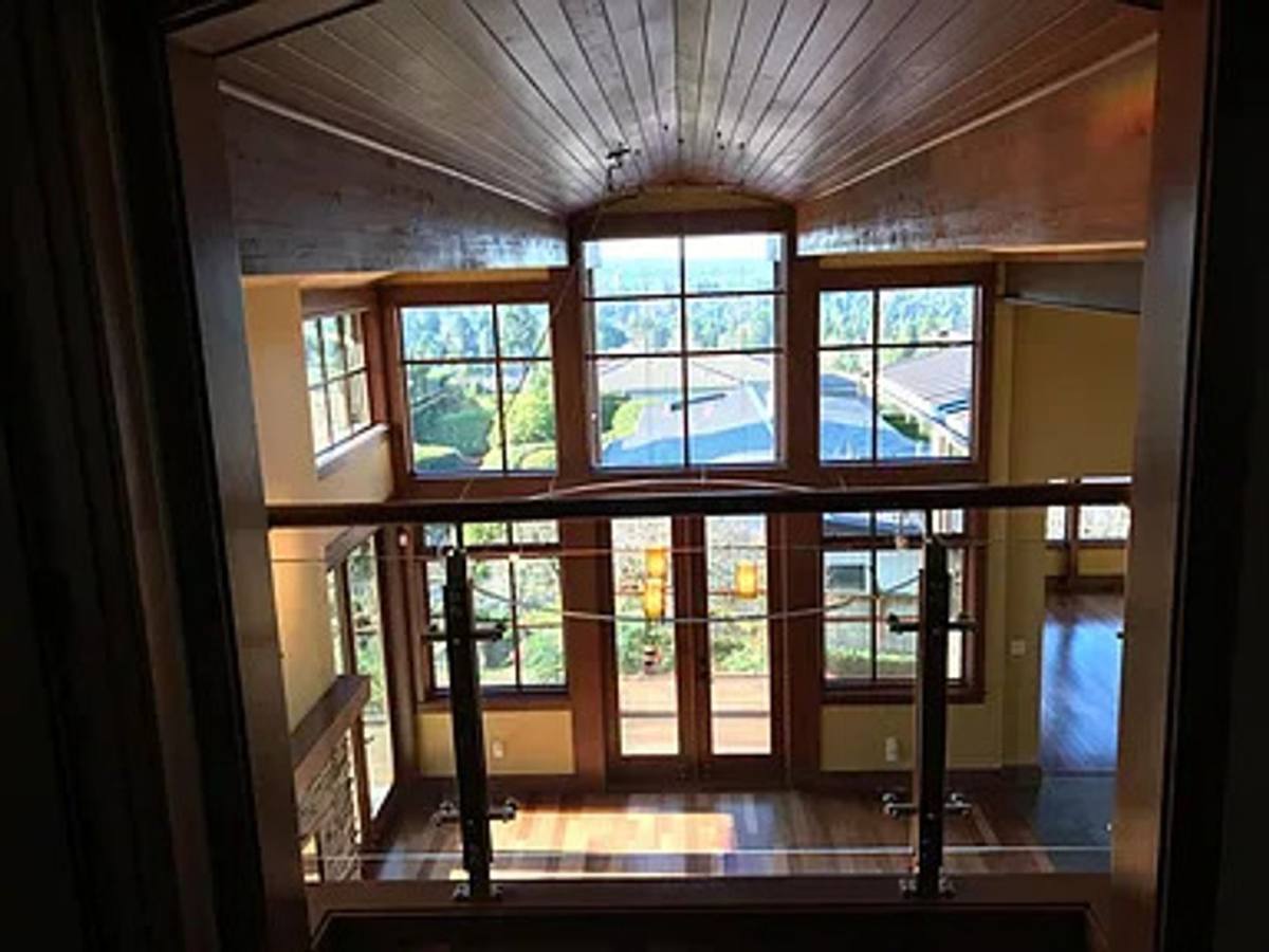 House for rent at 9641 NE 29th St, Bellevue, WA 98004