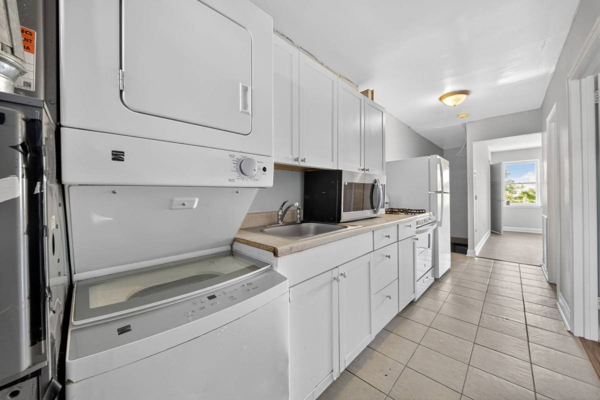 Apartment for rent at 1714 Gales St NE, Washington, DC 20002