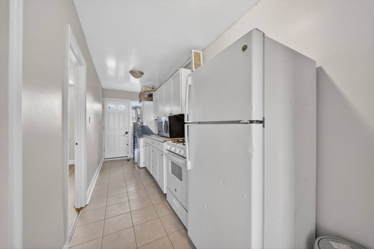 Apartment for rent at 1714 Gales St NE, Washington, DC 20002