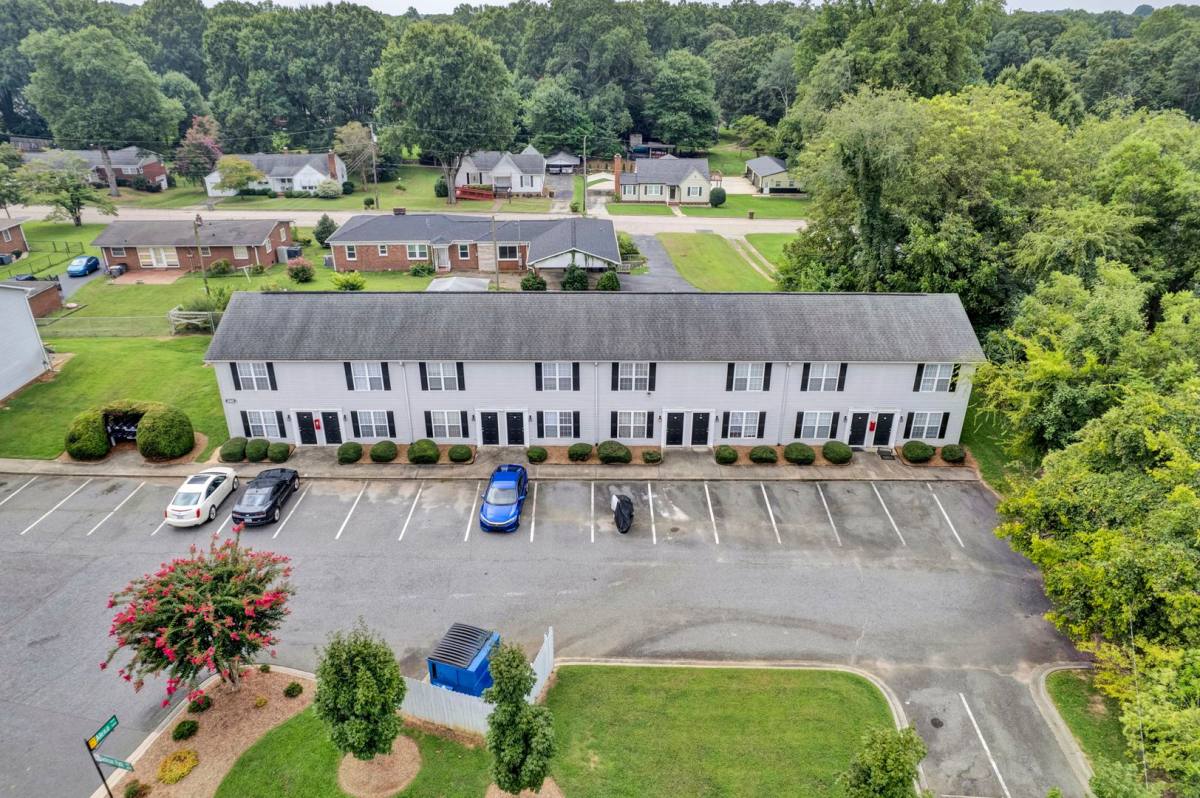 Apartment for rent at 500 Jackson Park Rd, Kannapolis, NC 28081