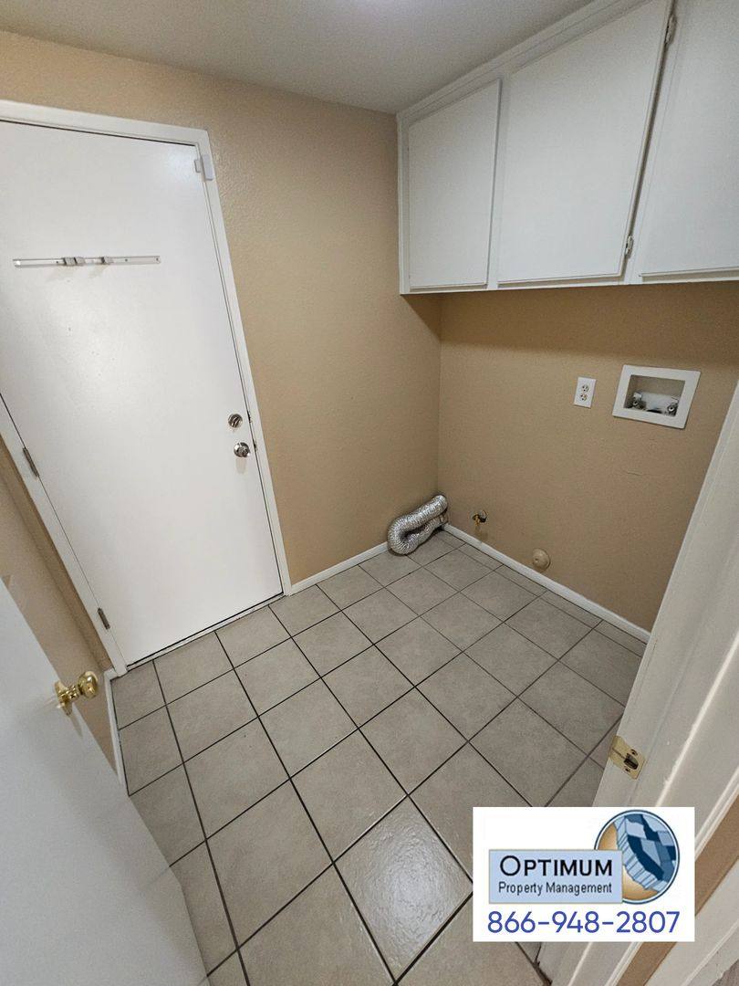 House for rent at 17593 Dayton St, Victorville, CA 92394