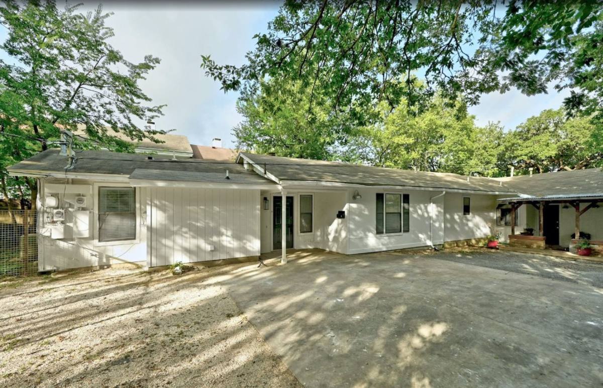 House for rent at 2407-B Winsted, Austin, TX 78703