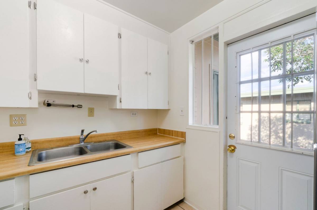 House for rent at 2921 E 17th St, Tucson, AZ 85716
