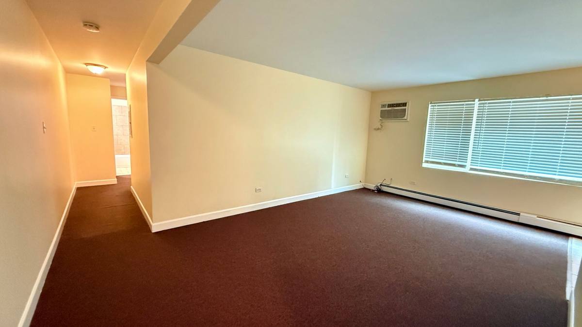 Apartment for rent at 9036-42 S Cottage Grove Ave, Chicago, IL 60619