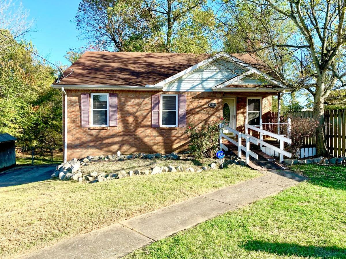 House for rent at 3401 Oak Lawn Dr, Clarksville, TN 37042
