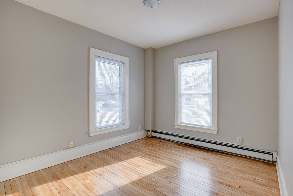 Apartment for rent at 352 Cretin Ave N, Saint Paul, MN 55104
