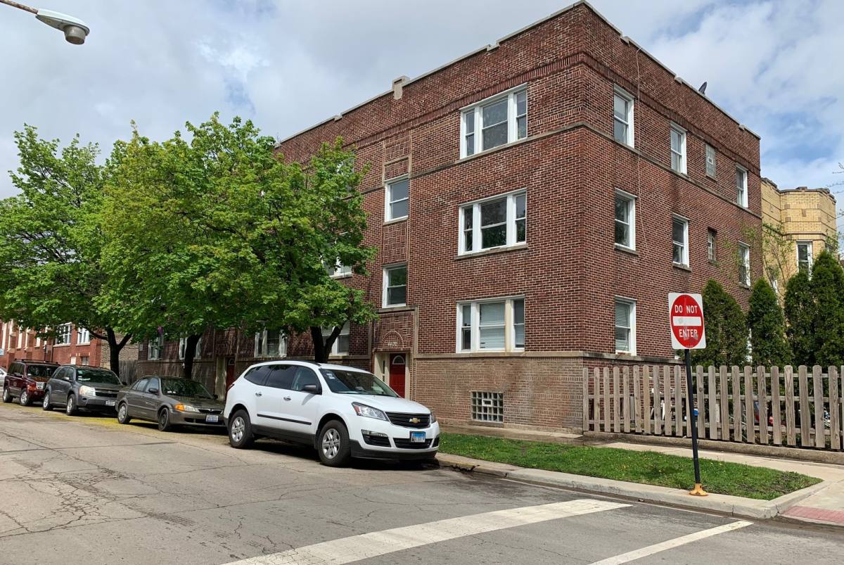 Apartment for rent at 4402 W Belden Ave, Chicago, IL 60639