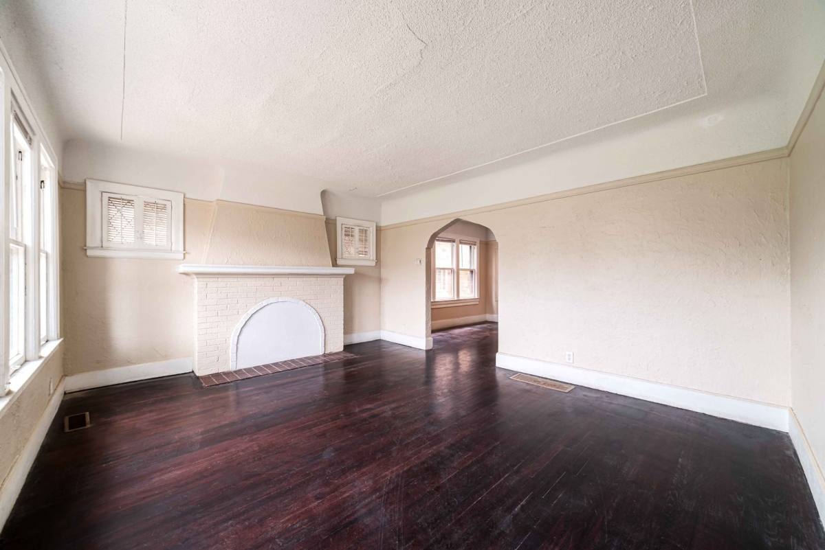 Apartment for rent at 17195 Northlawn St, Detroit, MI 48221