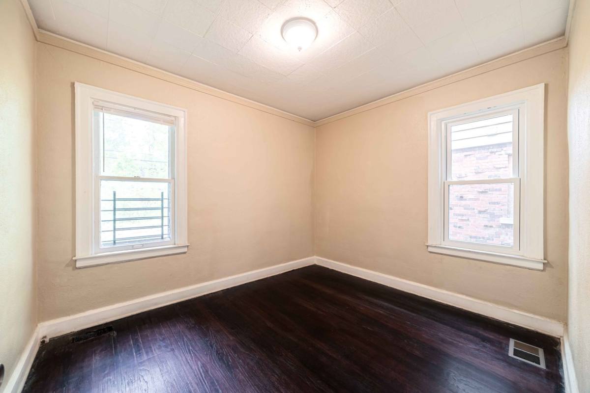 Apartment for rent at 17195 Northlawn St, Detroit, MI 48221