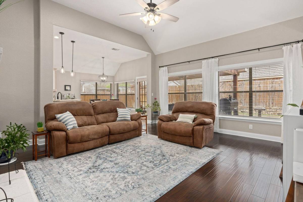House for rent at 104 Olympic Dr, Aledo, TX 76008