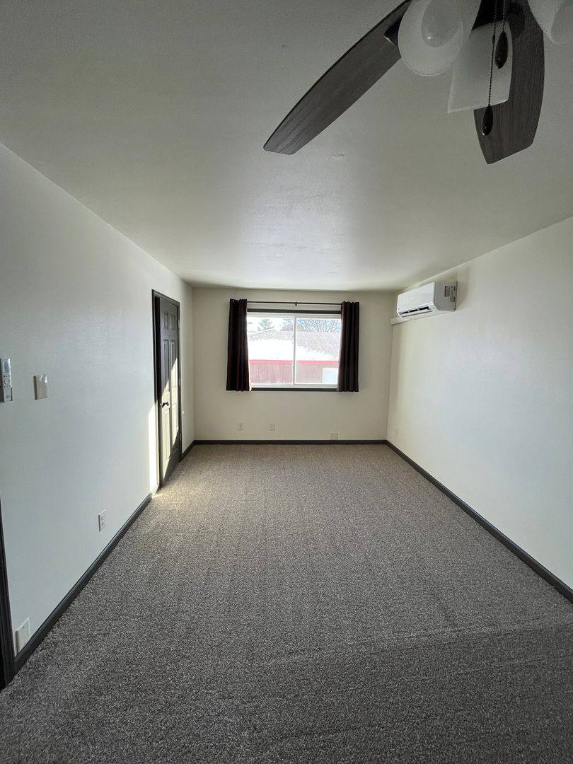 Apartment for rent at 545 Sandra Lane, Rockford, IL 61107