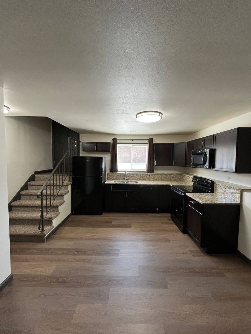Apartment for rent at 545 Sandra Lane, Rockford, IL 61107