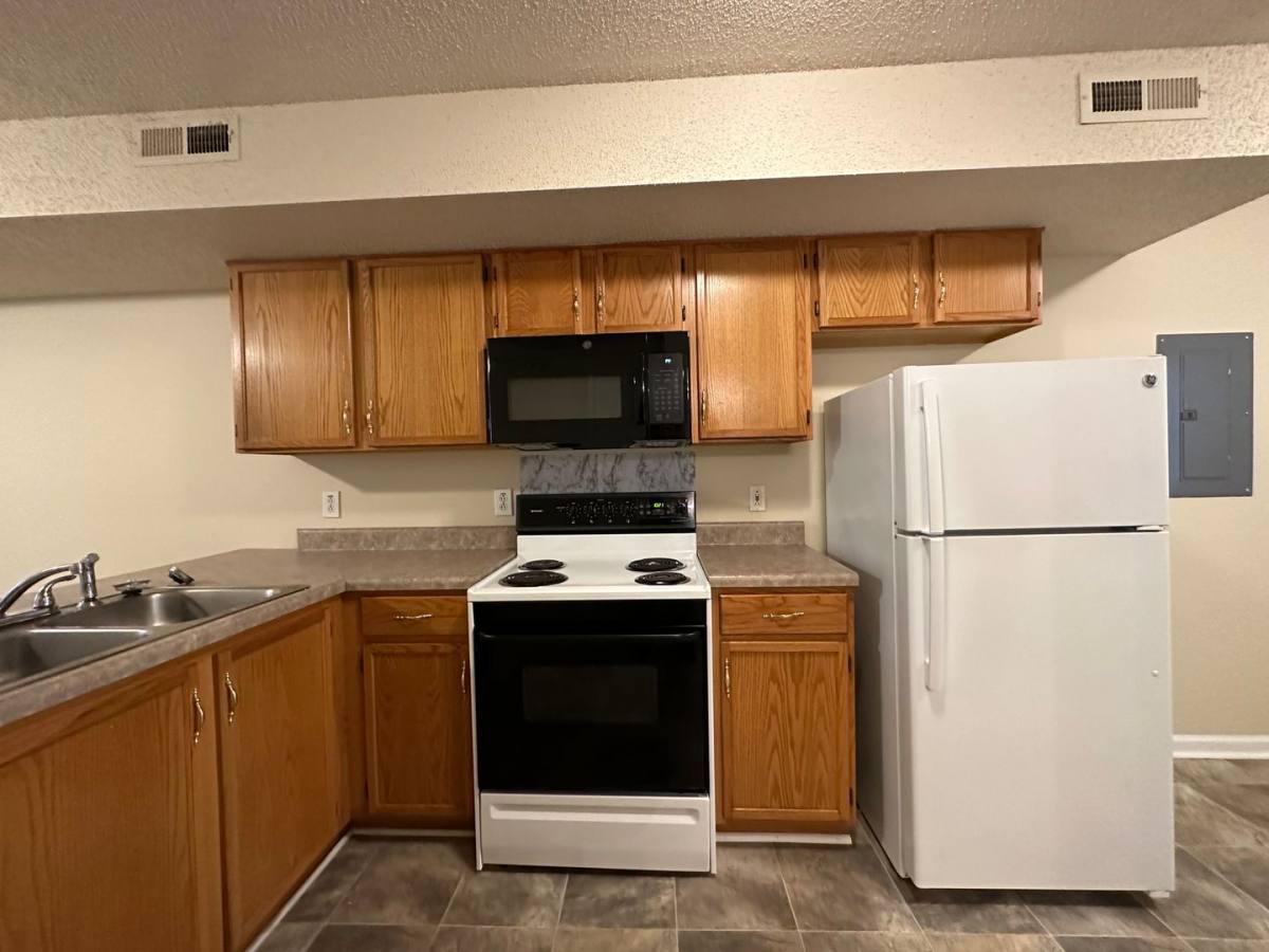 Apartment for rent at 3822 Jockey Dr, Clarksville, TN 37042