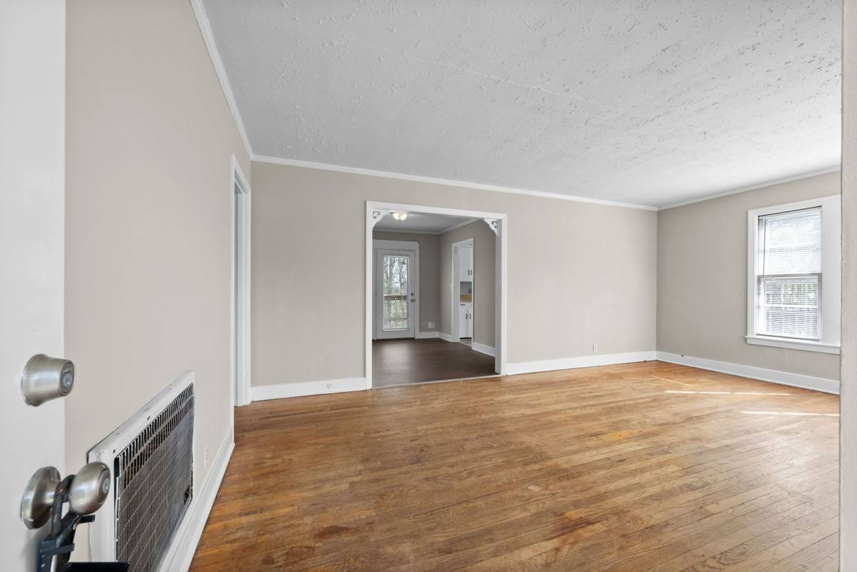 Apartment for rent at 121 Lookout Dr, Clarksville, TN 37040
