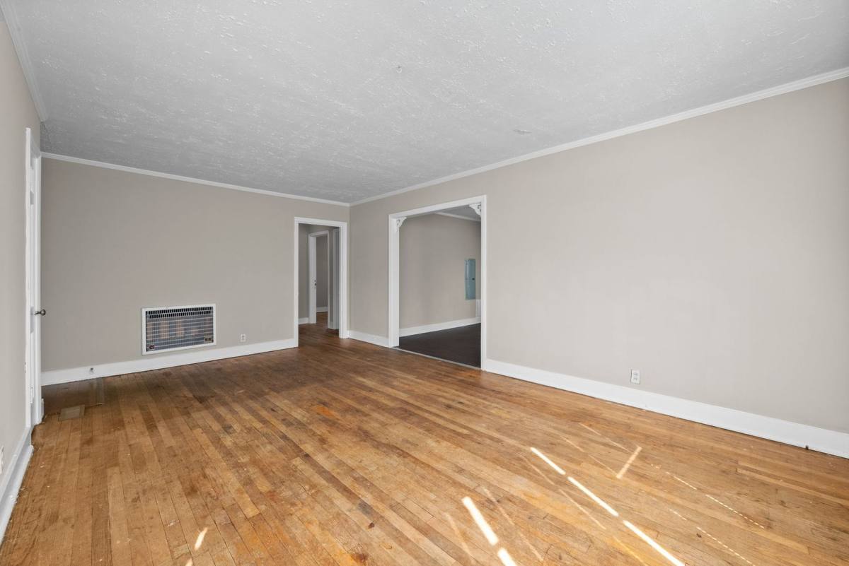 Apartment for rent at 121 Lookout Dr, Clarksville, TN 37040