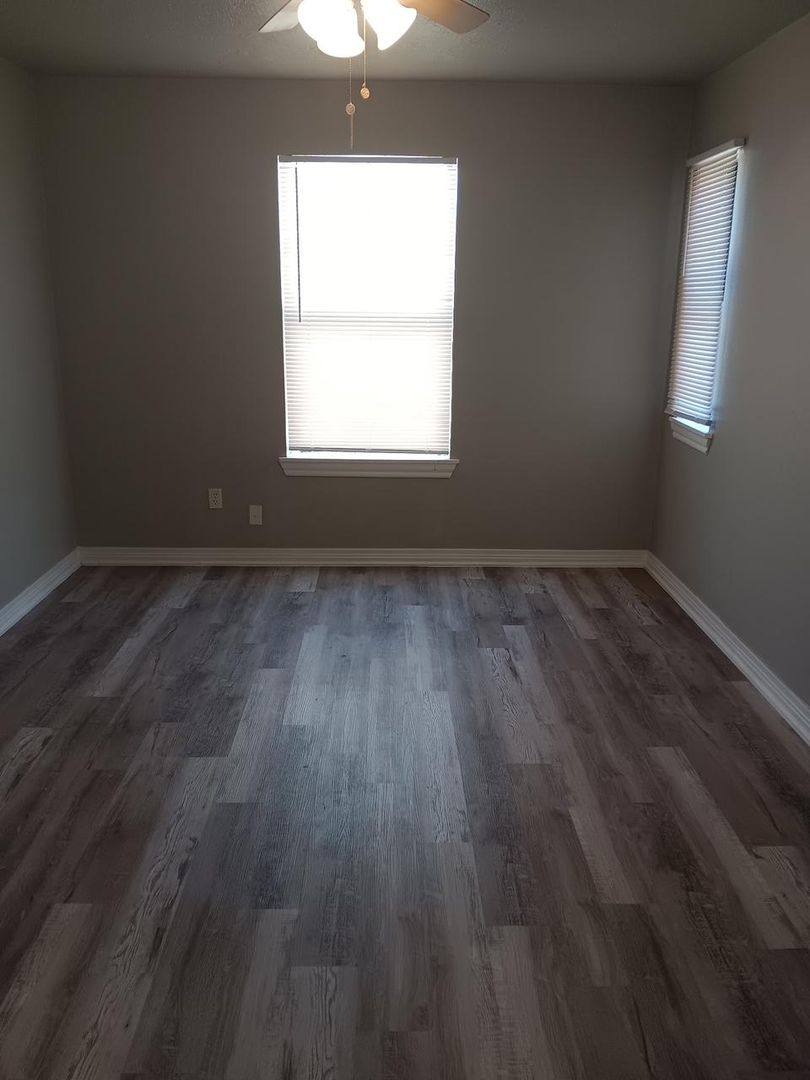 House for rent at 1008 Arkansas St, Norman, OK 73071