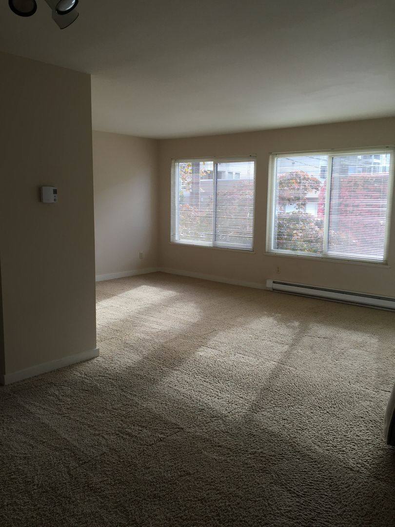 Apartment for rent at 600 Bellevue Ave E, Seattle, WA 98102