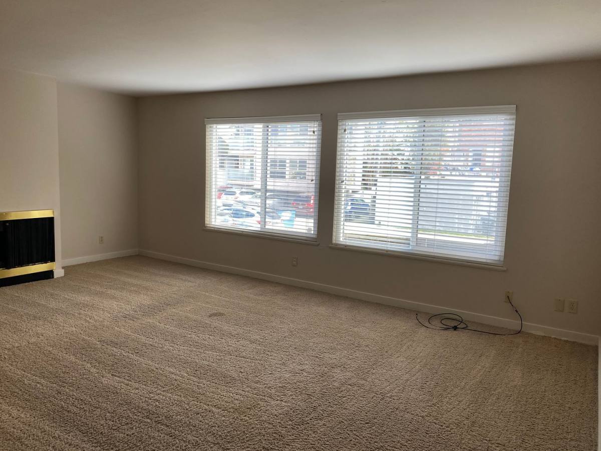 Apartment for rent at 600 Bellevue Ave E, Seattle, WA 98102