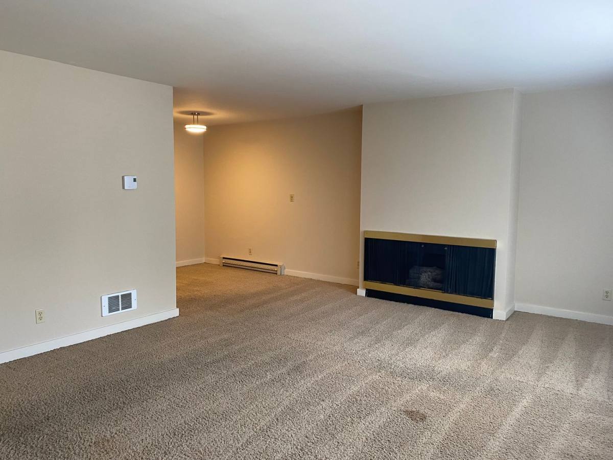 Apartment for rent at 600 Bellevue Ave E, Seattle, WA 98102