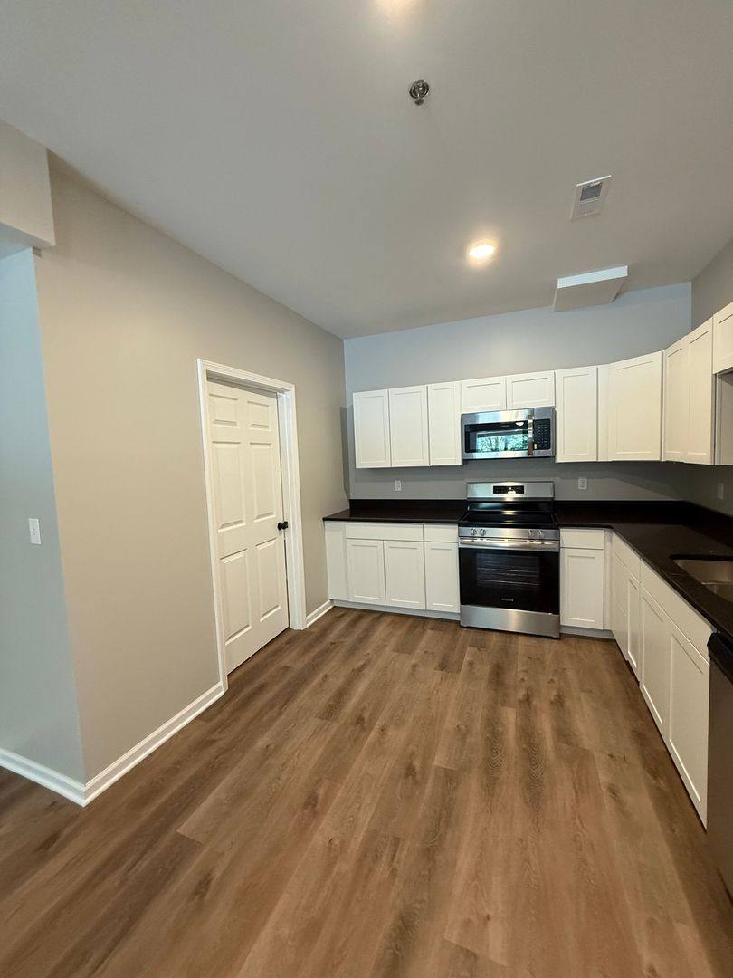 Apartment for rent at 1301 McKee St, Columbia, MO 65202