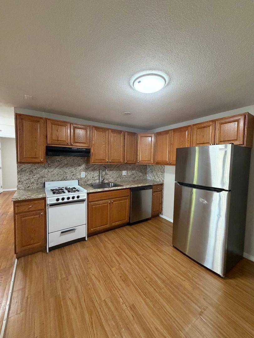 Apartment for rent at 18 Belmont St, Lowell, MA 01851