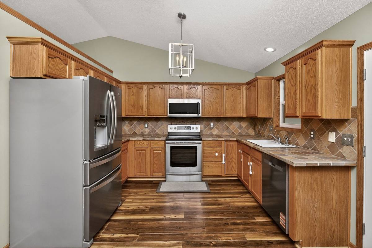 House for rent at 1695 SE Olson Dr, Waukee, IA 50263