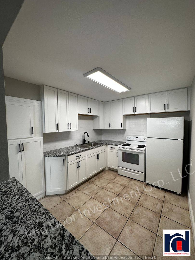 Apartment for rent at 1107 1105 1103 10th St, Saint Cloud, FL 34769