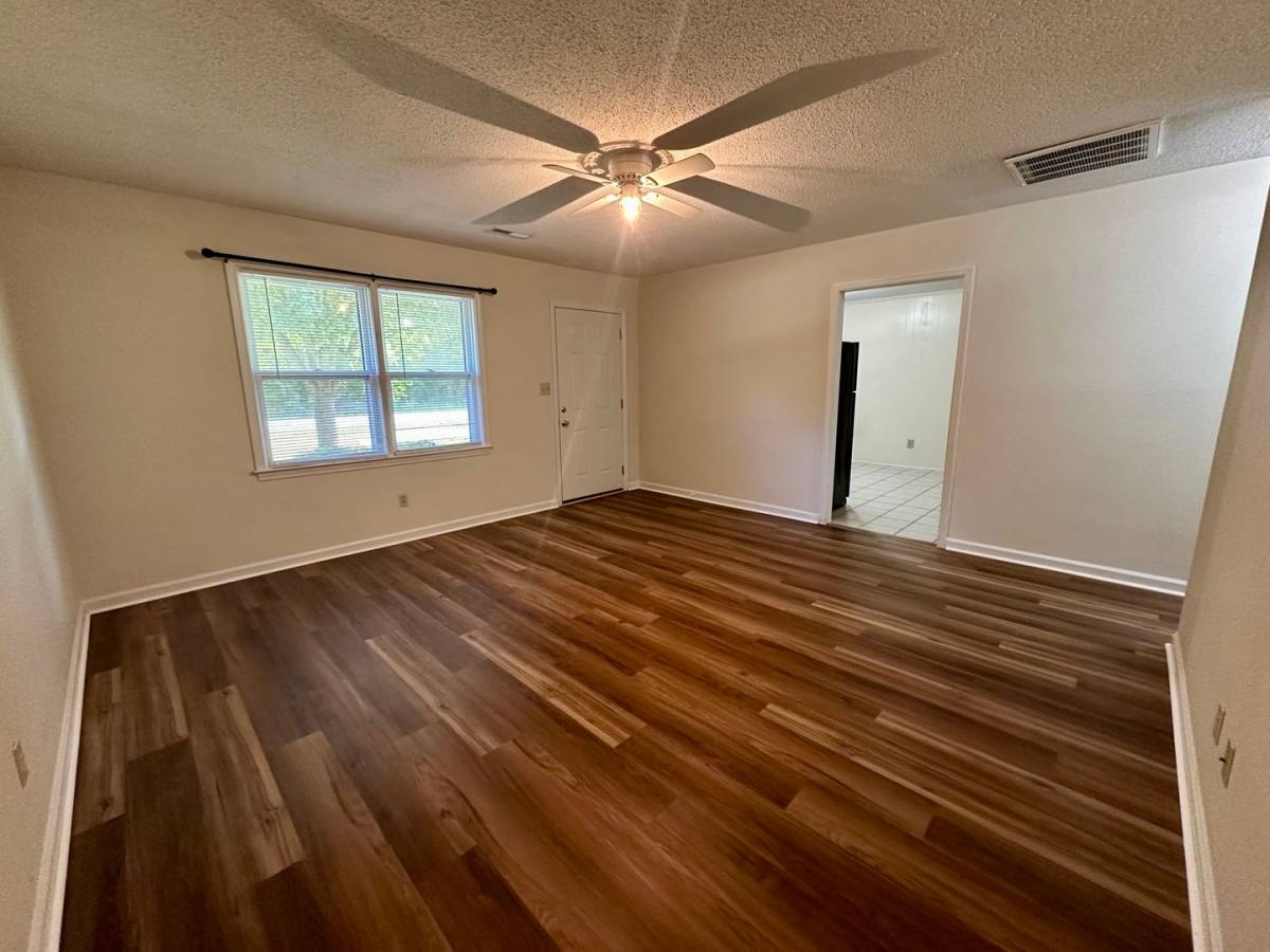 House for rent at 2060B Hideaway Dr, Sumter, SC 29154