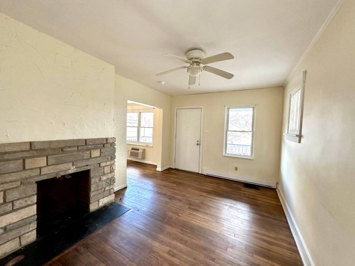 House for rent at 1528 Dagmar Ave, Pittsburgh, PA 15216