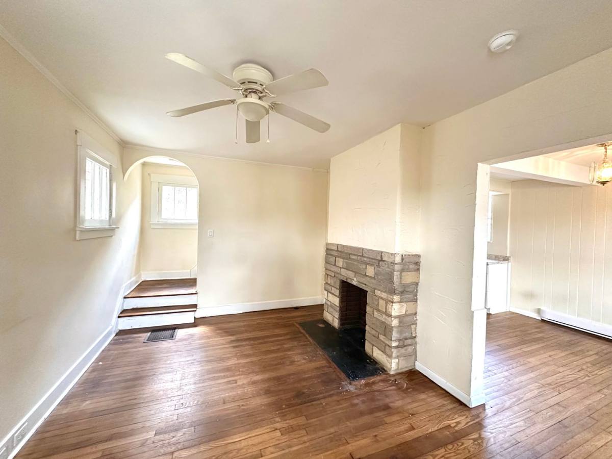 House for rent at 1528 Dagmar Ave, Pittsburgh, PA 15216
