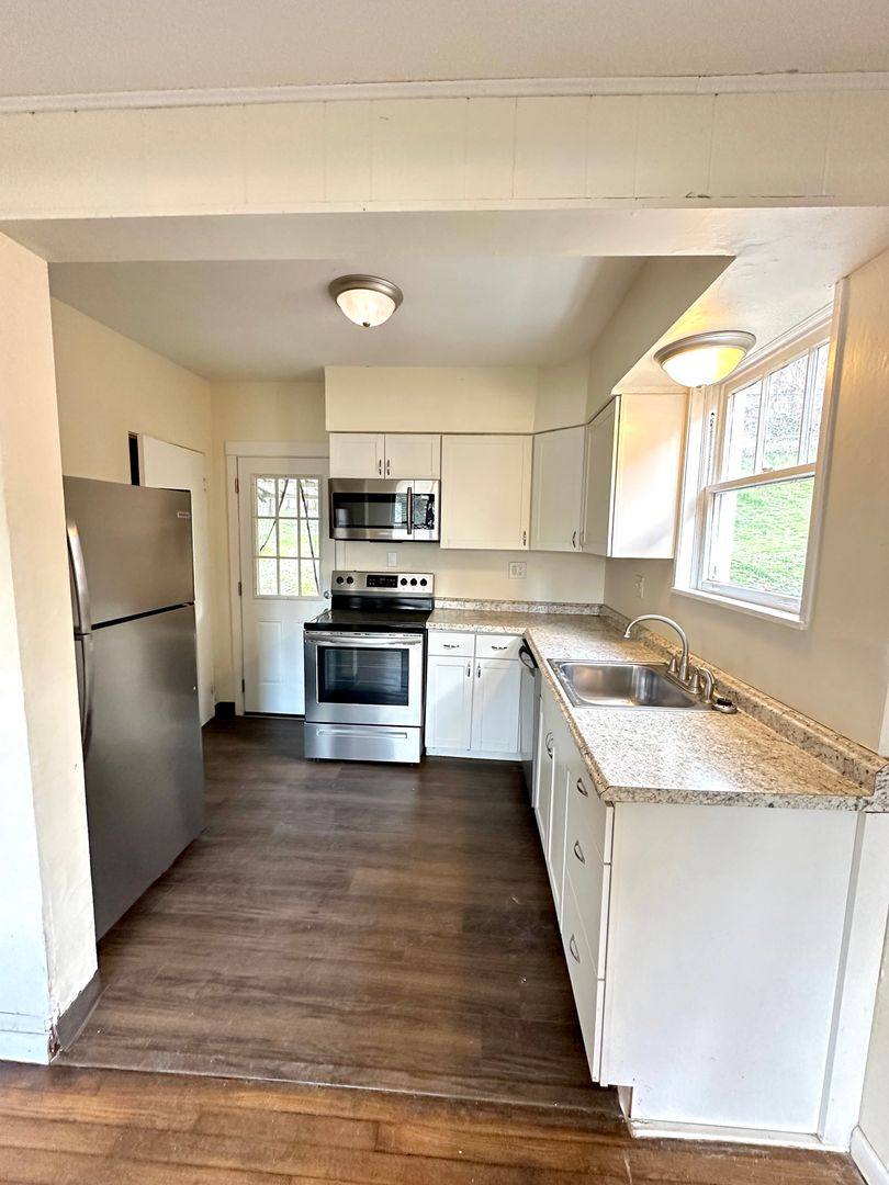 House for rent at 1528 Dagmar Ave, Pittsburgh, PA 15216