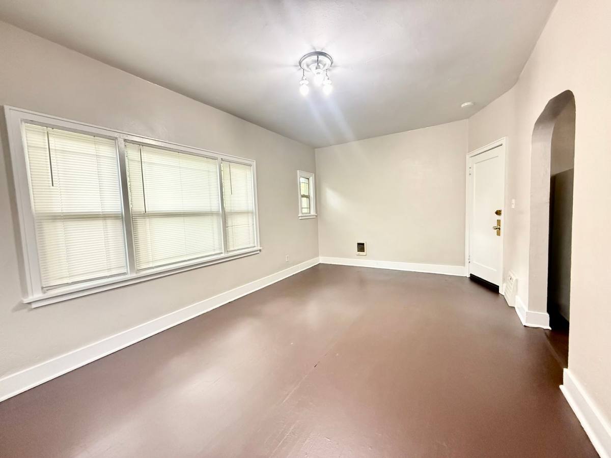 Apartment for rent at 1904 3rd St, La Grande, OR 97850