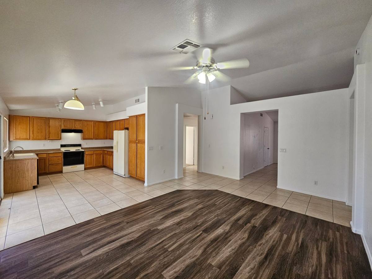 House for rent at 1413 W Villa Rita Dr, Phoenix, AZ 85023